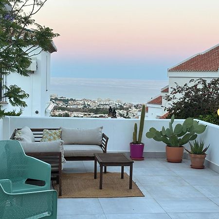 A Terrace With Sea View, 2 Bedrooms Apartment In Benalmádena Exteriör bild