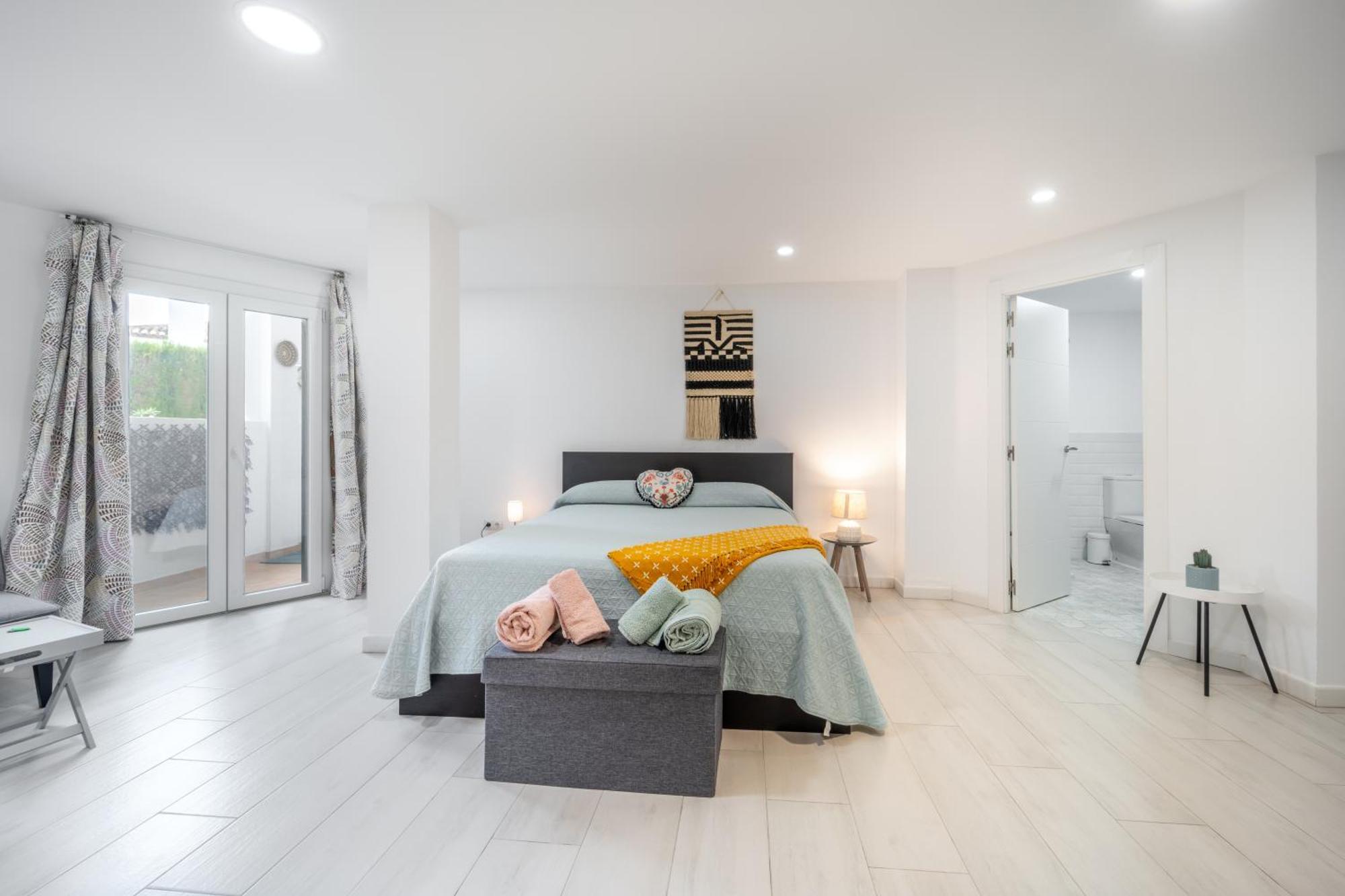A Terrace With Sea View, 2 Bedrooms Apartment In Benalmádena Exteriör bild